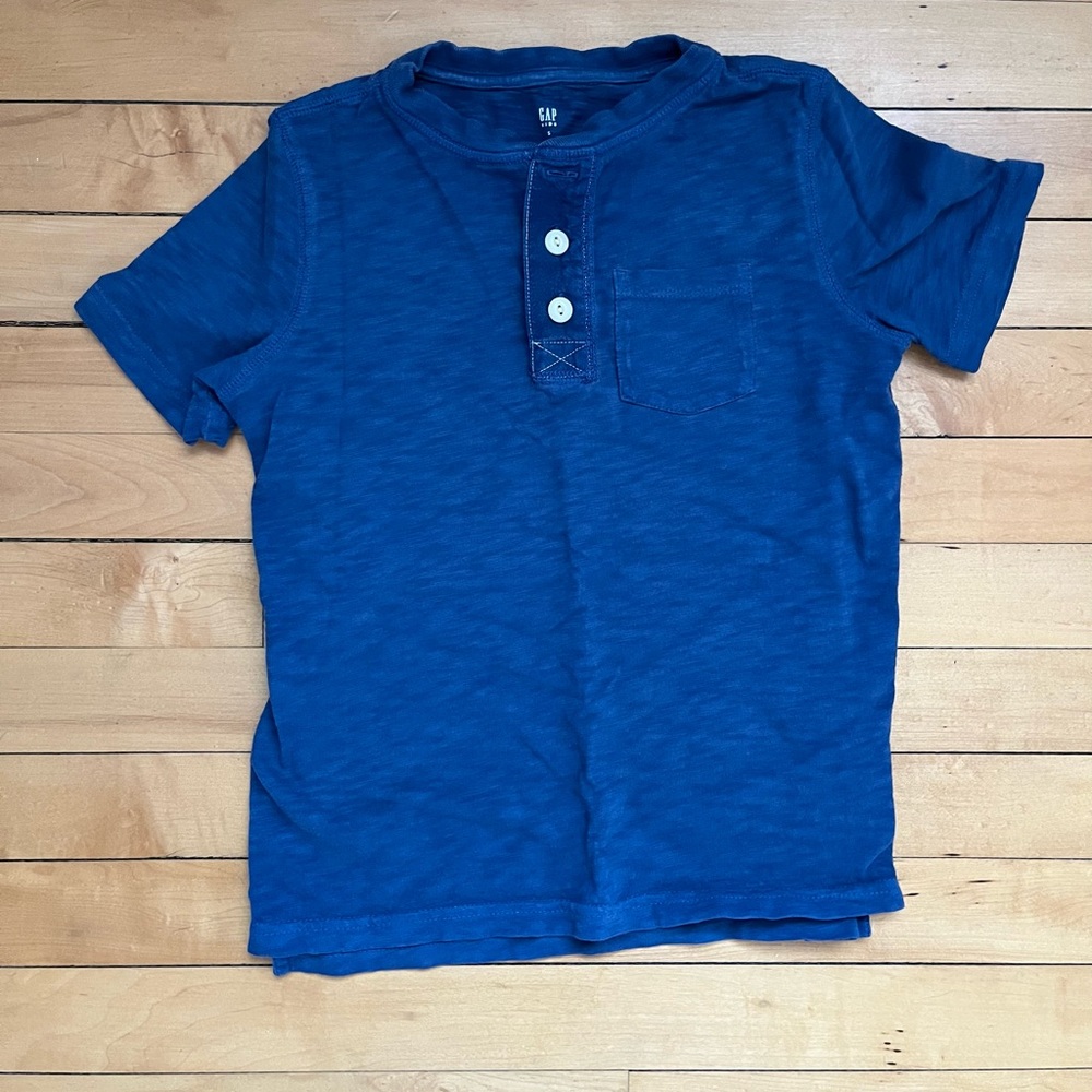 ❤️ Gap Vintage Wash Henley Short-sleeve Tee